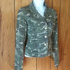 Levi's Fitted Camo Jean Jacket